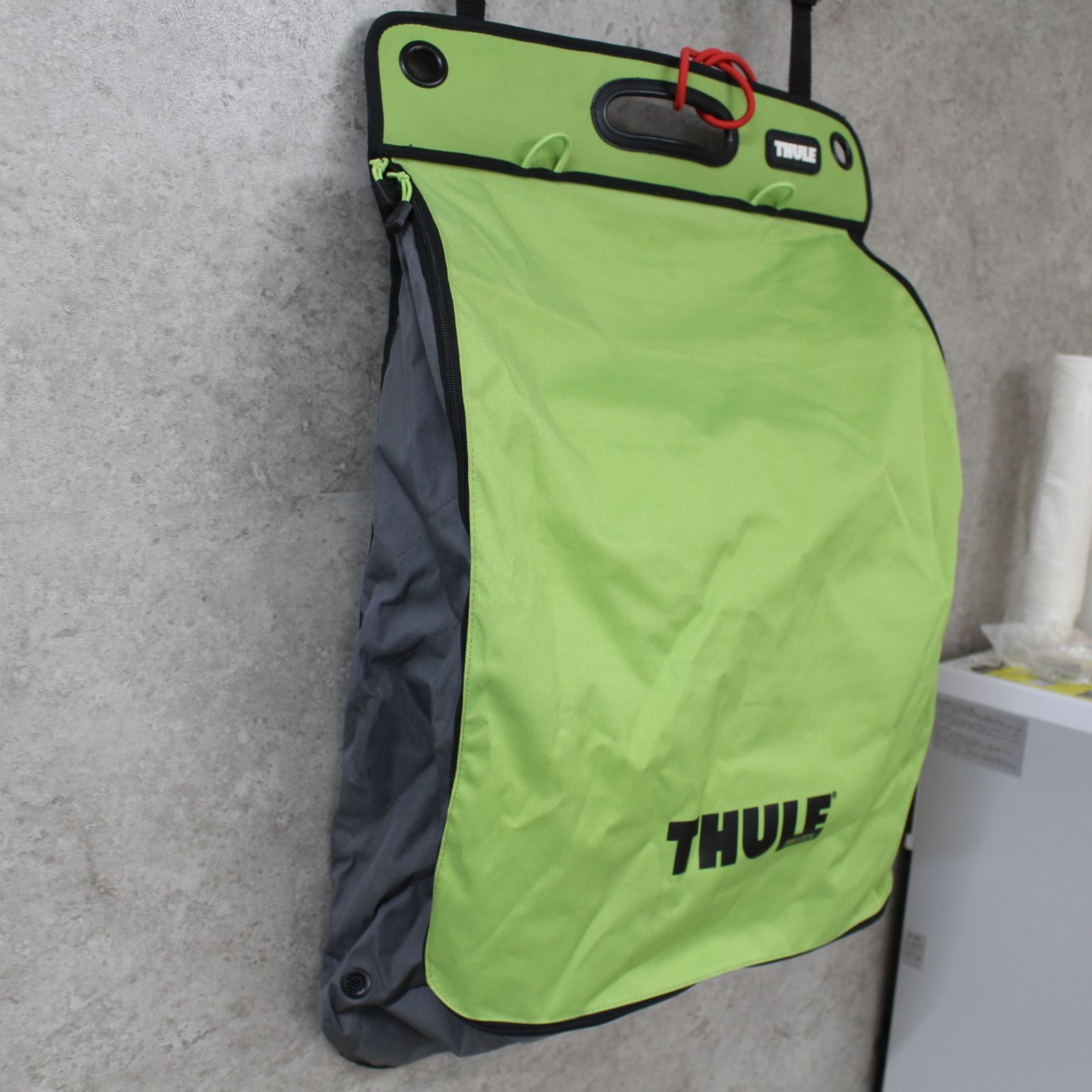 THULE スーリーシューズオーガナイザー壁掛け