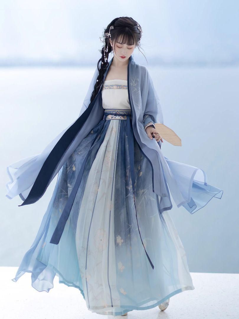 豪華ドレス コスプレ