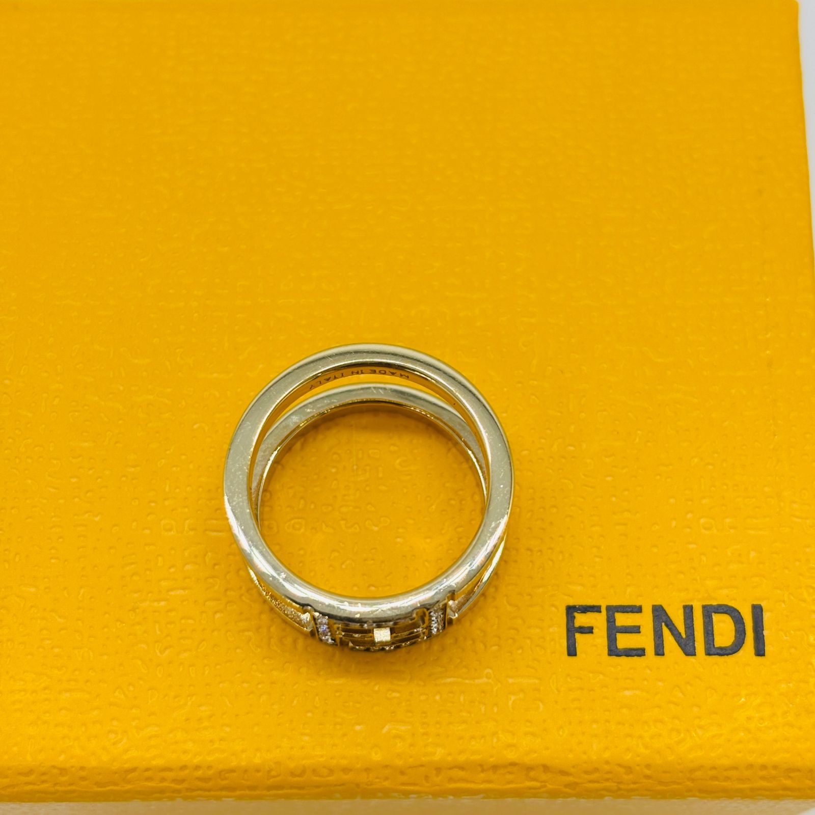 輝きで魅せる存在感✨】 フェンディ リング FFロゴ ズッカ 輝きで魅せる存在感✨】 フェンディ リング FFロゴ ズッカ