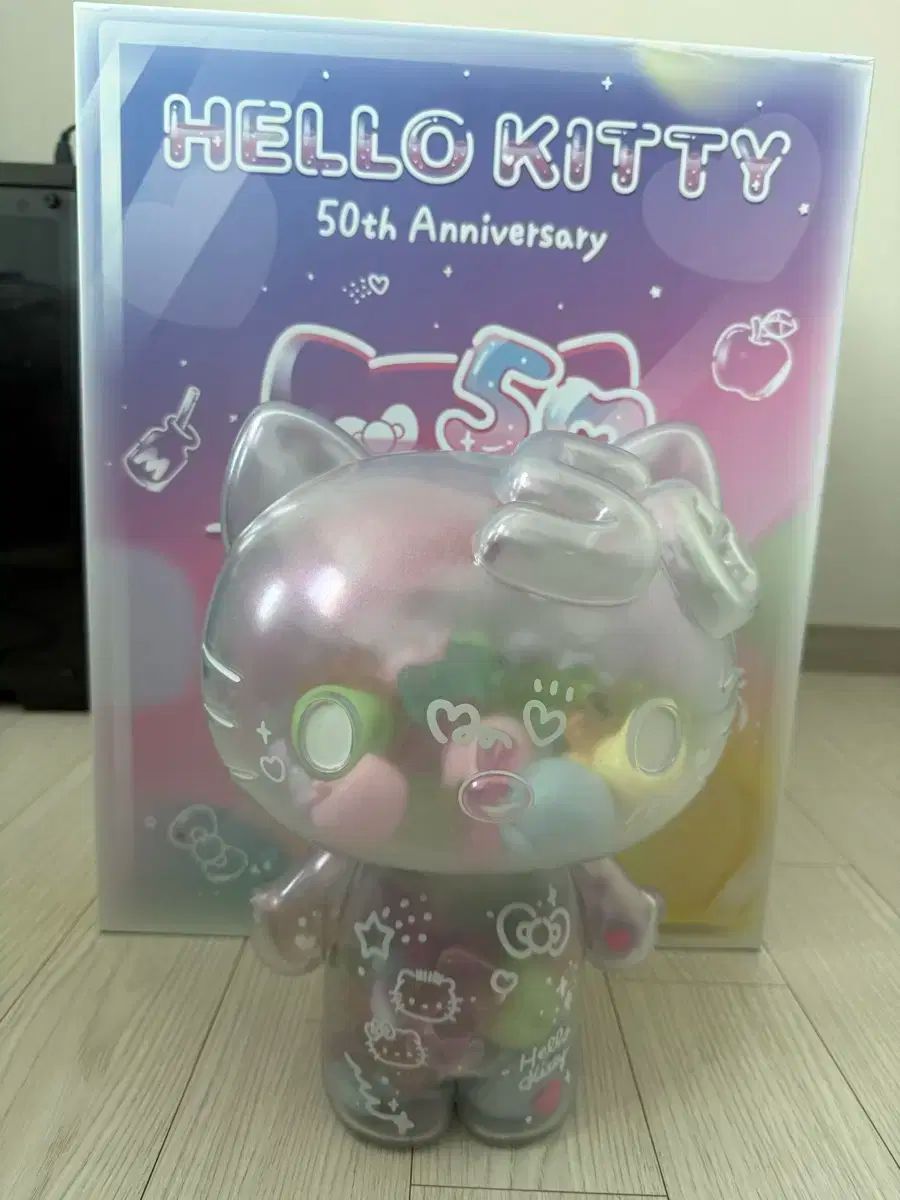 【希少】ハローキティ ビッグフィギュア 50周年記念 HELLO KITTY 50周年 高さ80cm 超BIG！おすわりフィギュア - メルカリ