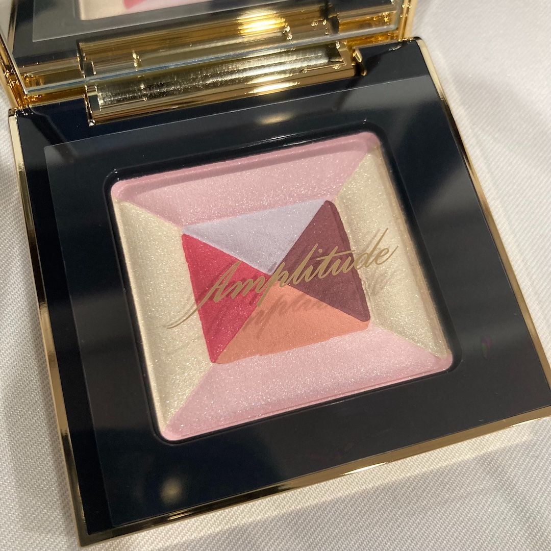 アンプリチュード　アイシャドウ　チーク　まとめ売り アンプリチュード アイシャドウ チーク まとめ売り Amplitude(アンプリ