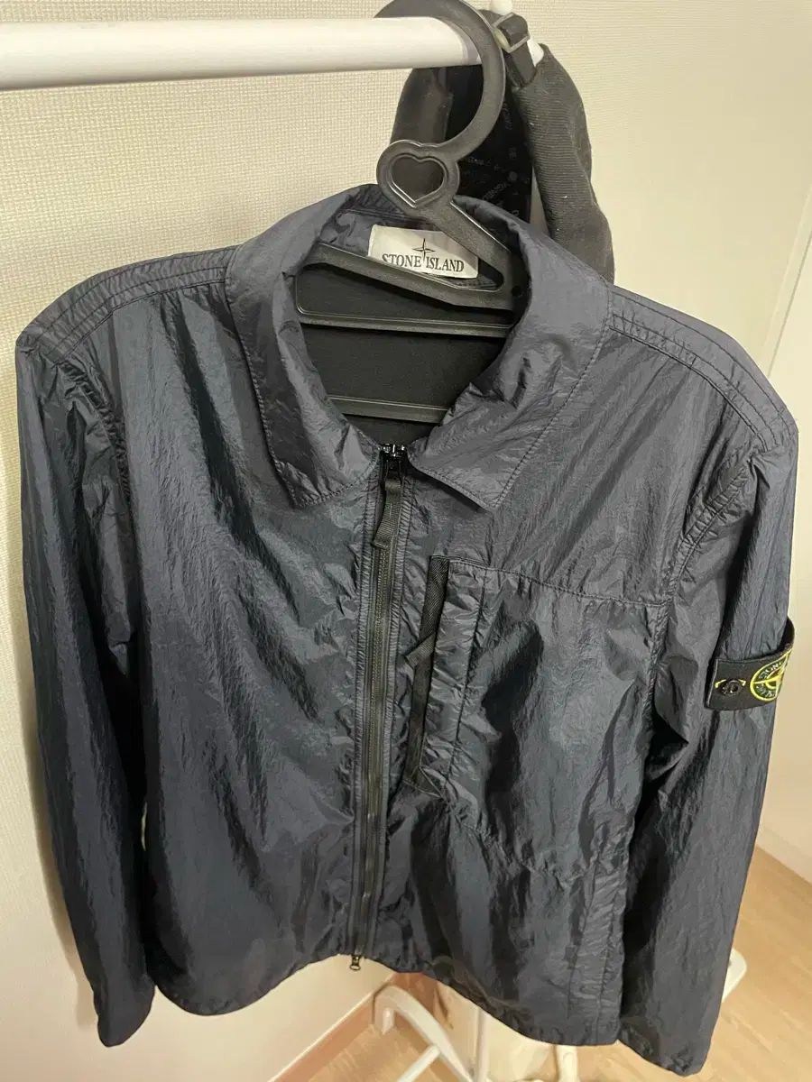 正規品 M ) ストーンアイランド 23fw クリンクルレップス ジャケット ネイビー