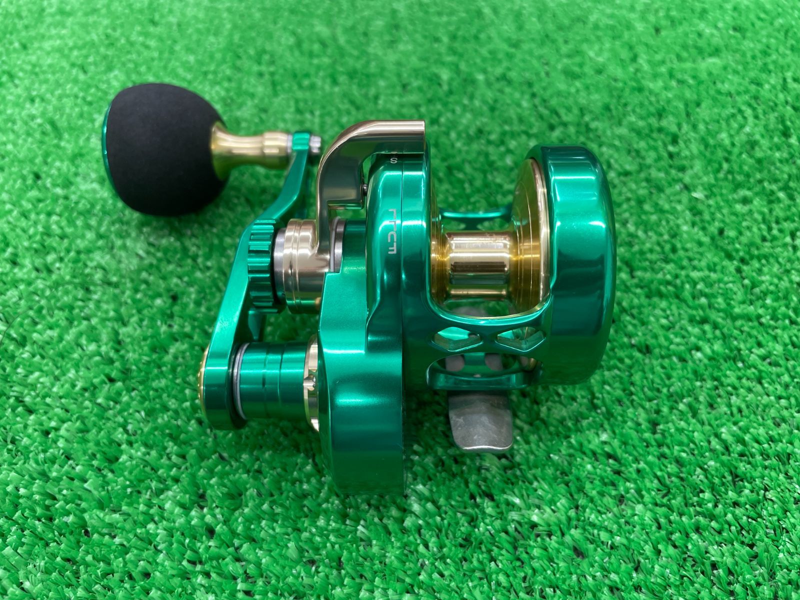 グリーンゴールド