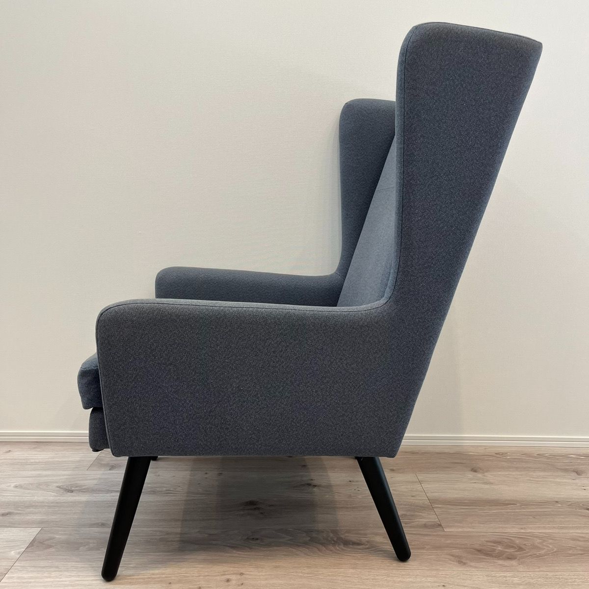 moda en casa TOMCAT チェア ラウンジチェア シンプル グレー おしゃれ エレガント 椅子 上品 シック カフェチェア MARWIL-DEMENAGEMENTS_CH