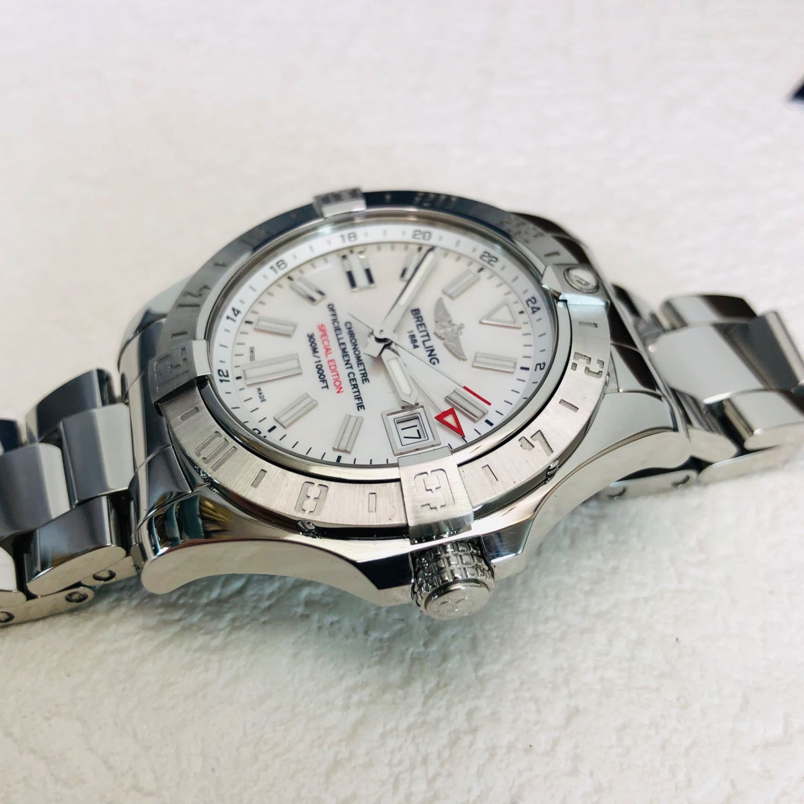 当日発送ブライトリング アベンジャーIIマザーオブパール A3239011 ブライトリング / BREITLING その他 アベンジャーII GMT ブルー