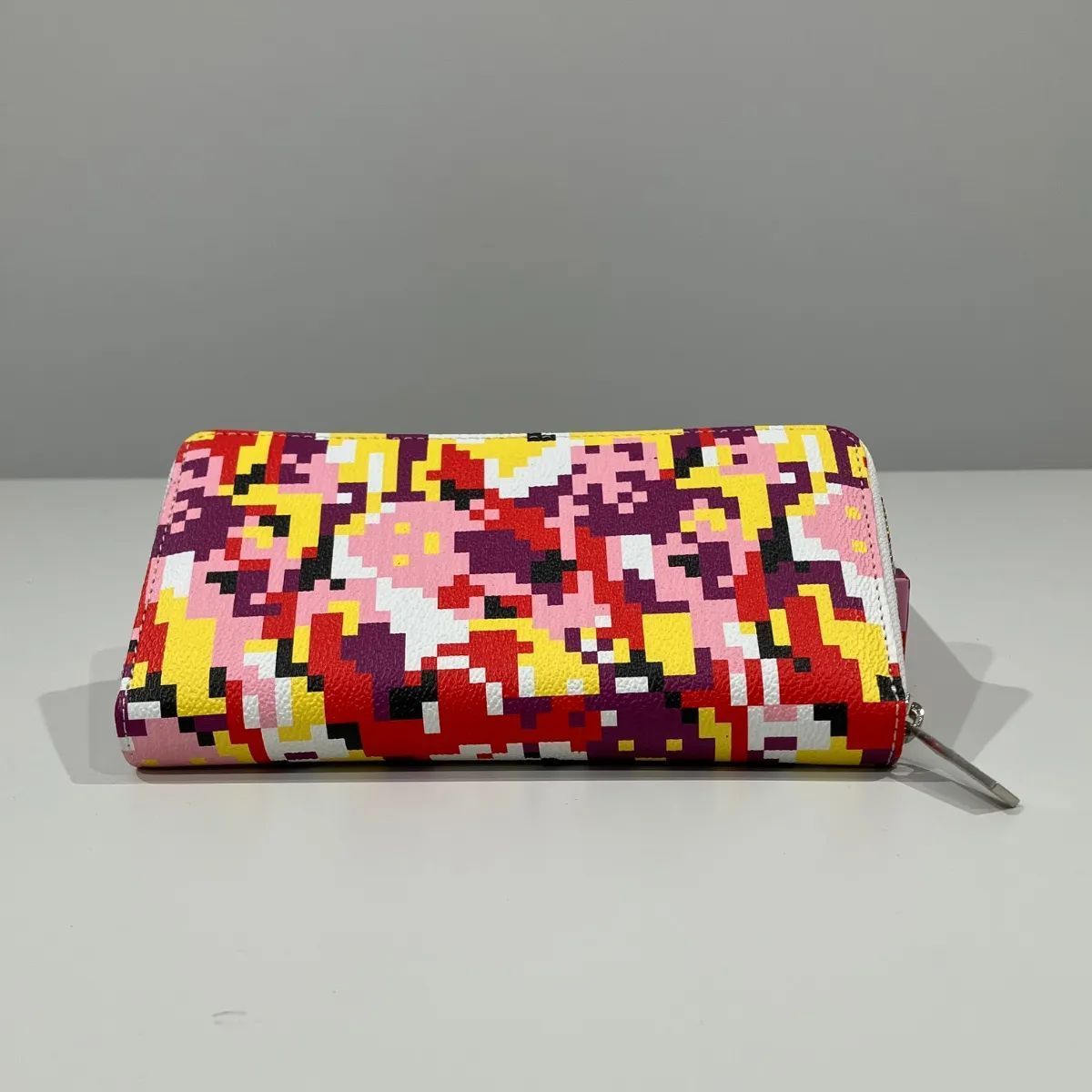 ももいろクローバーZ Keep Whiteberet Save The World Long Wallet 長財布 Second