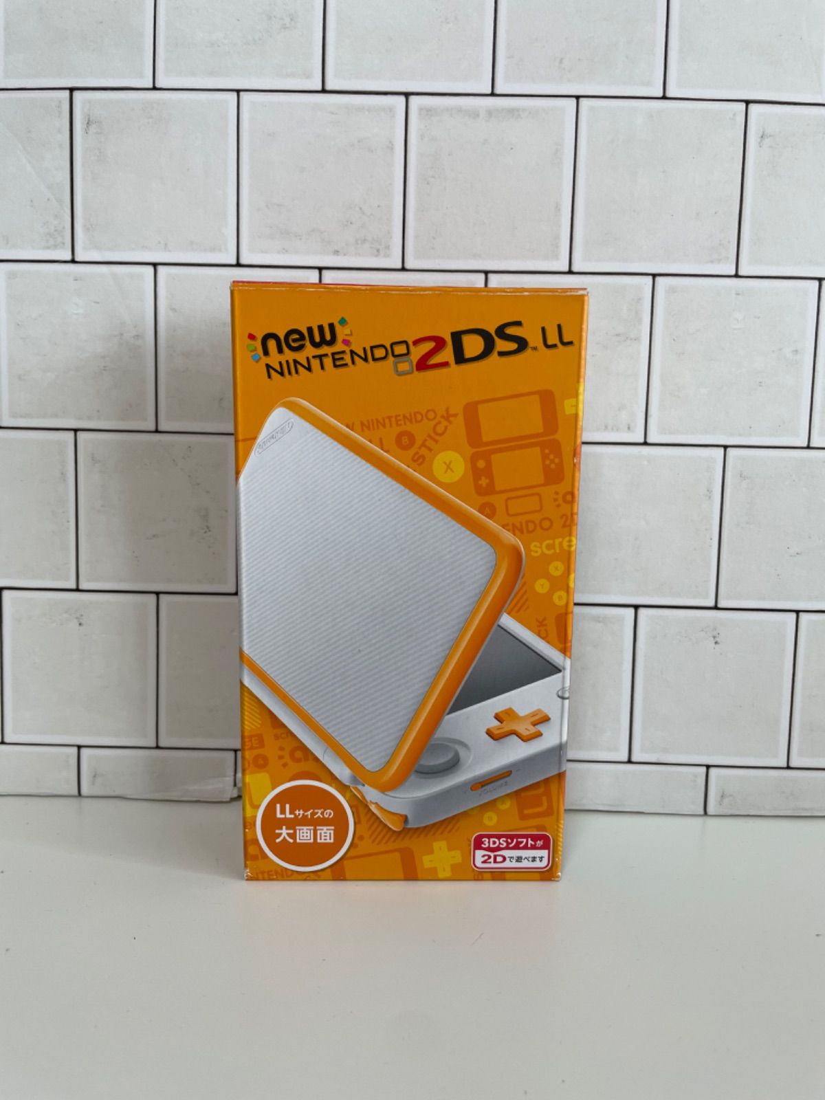 Newニンテンドー2DS LL ホワイト×オレンジ 本体のみ - 携帯用ゲーム機本体