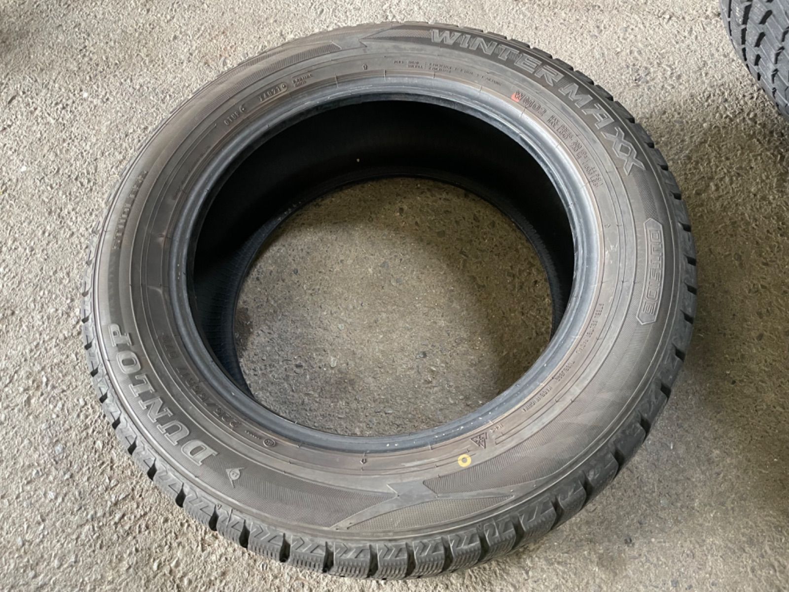 （F0121）中古スタッドレスタイヤ４本セット！225/55R17 ダンロップWN02 フォレスター、XV、スカイライン、10系アルファードなどに！