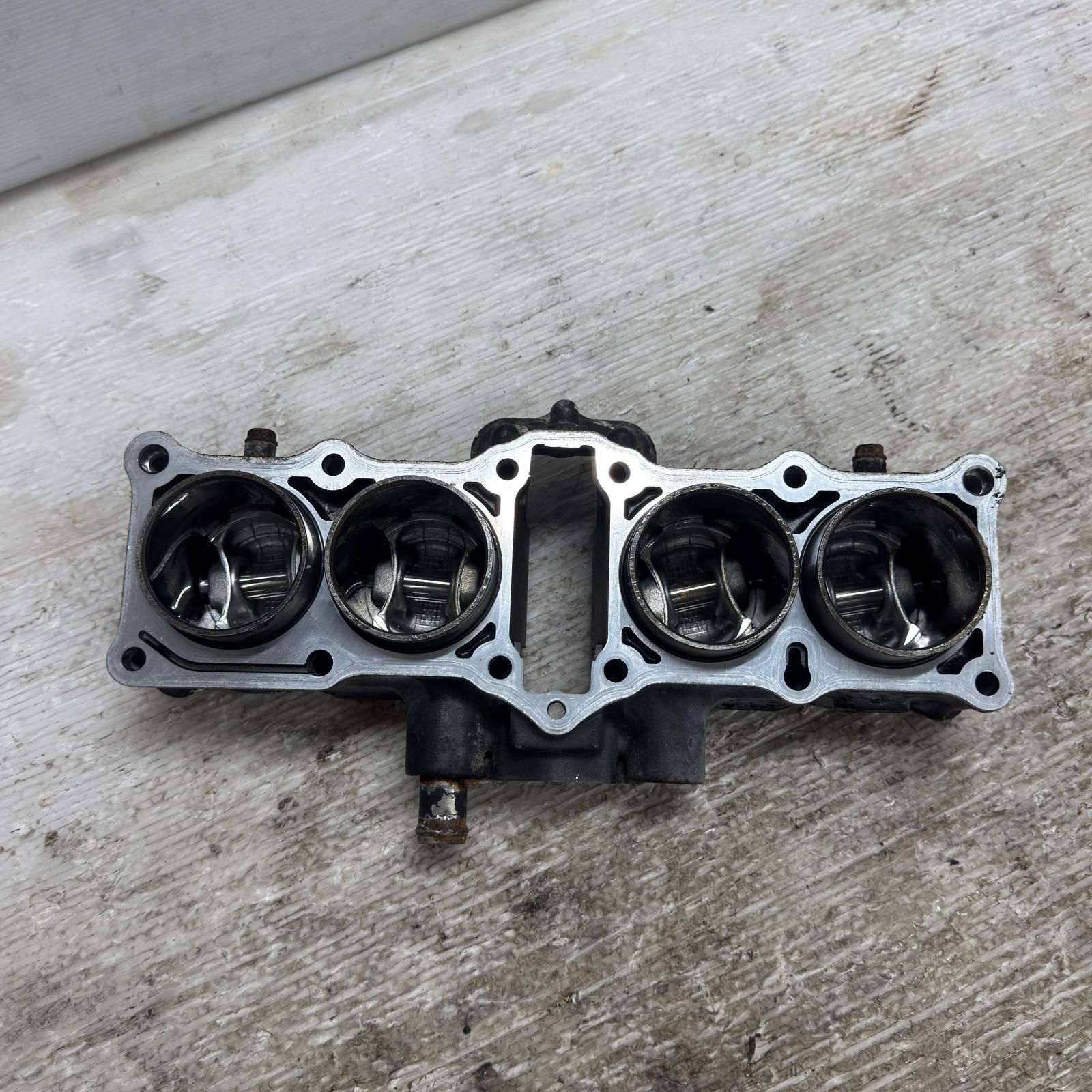 HONDA CB400SF NC31 シリンダー ホンダ