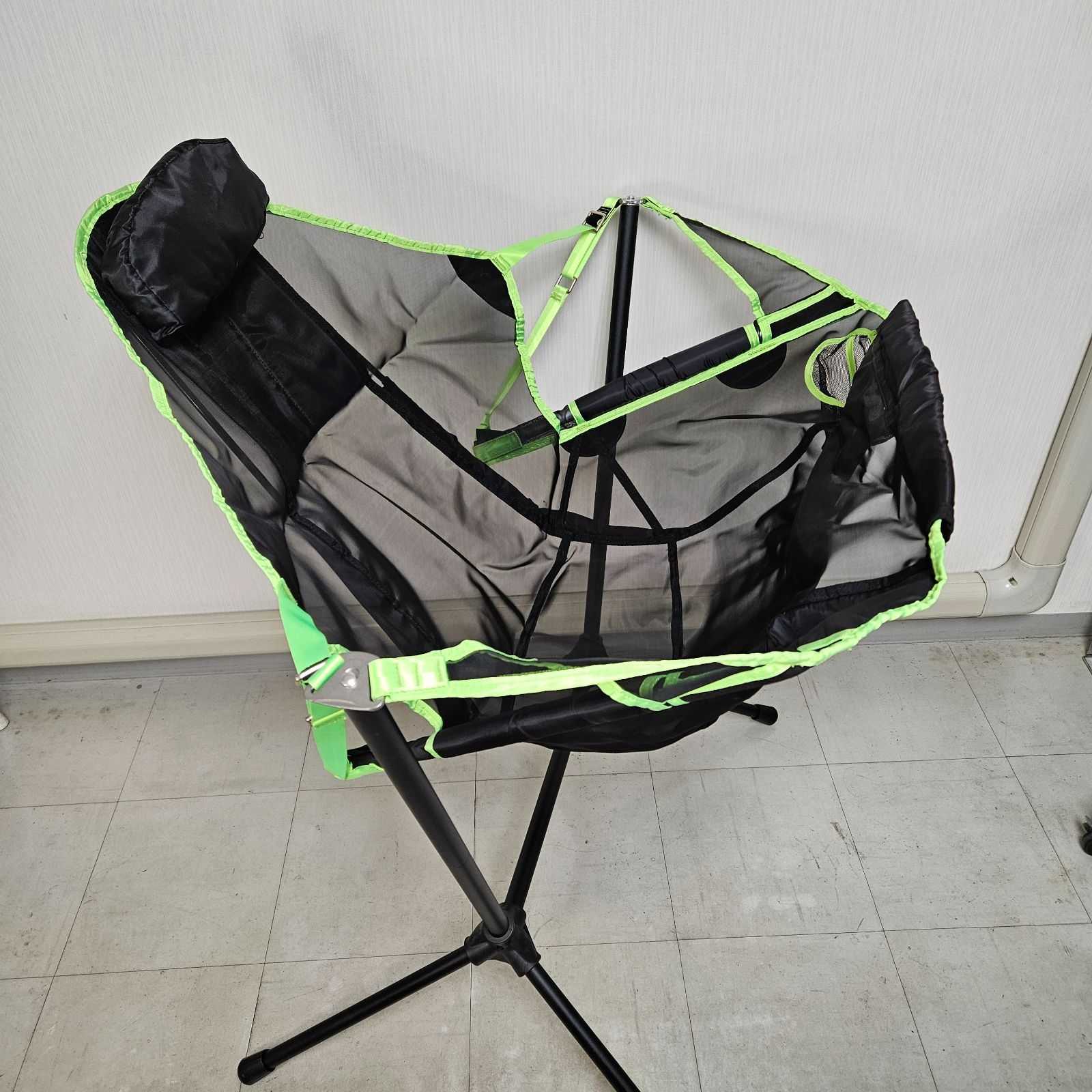 アルミ製シルバー椅子 曲線背もたれ 訳あり品 写真をご確認 SF27-02