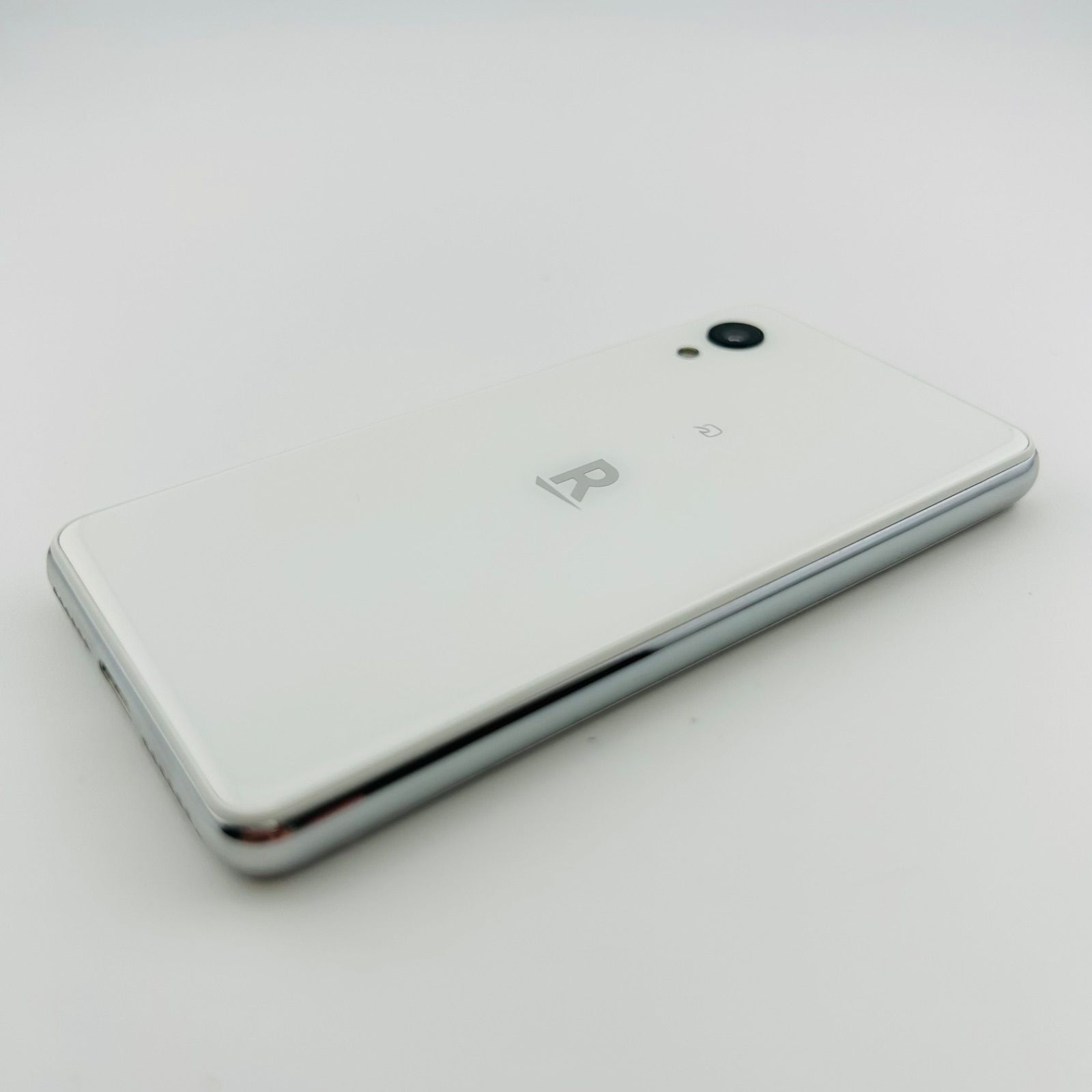 Rakuten - 【新品・未使用】Rakuten mini (C330) ホワイト あすつく、土日、祝日発送】中古品【Bランク】Rakuten mini C330