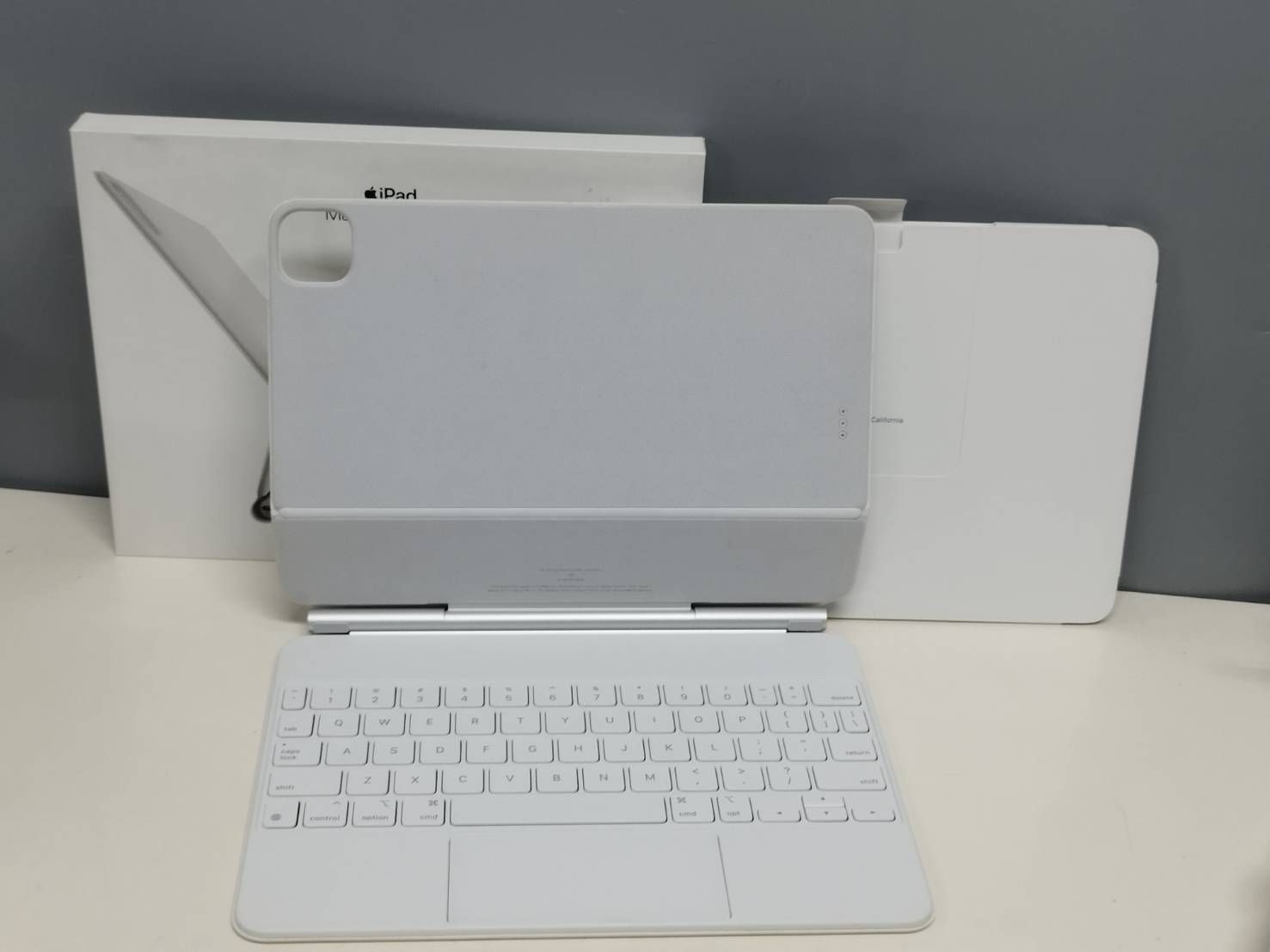 iPad Magic Keyboard/11インチ/A2261/US配列〈MJQJ3HN/A