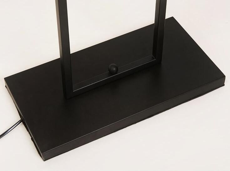 フロアライト 照明器具