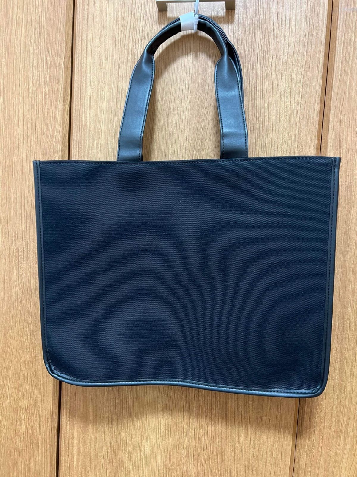 ÉPINE PARIS piping heart studs bag - メルカリ