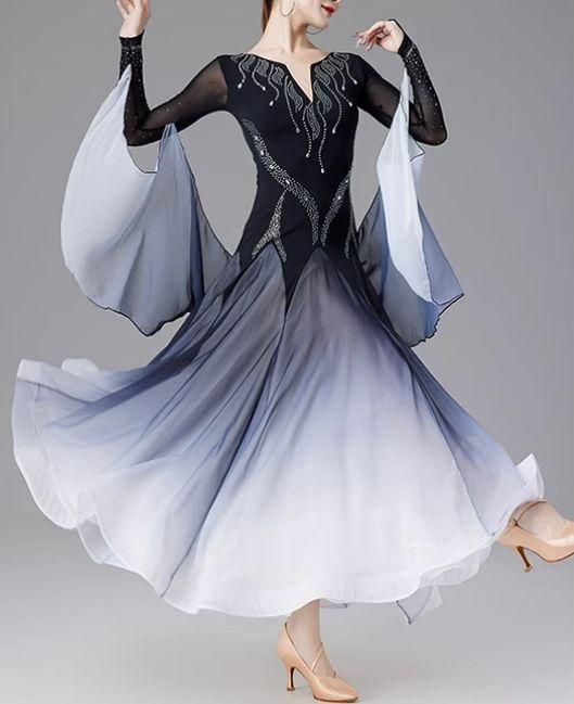 ラテンドレス 競技