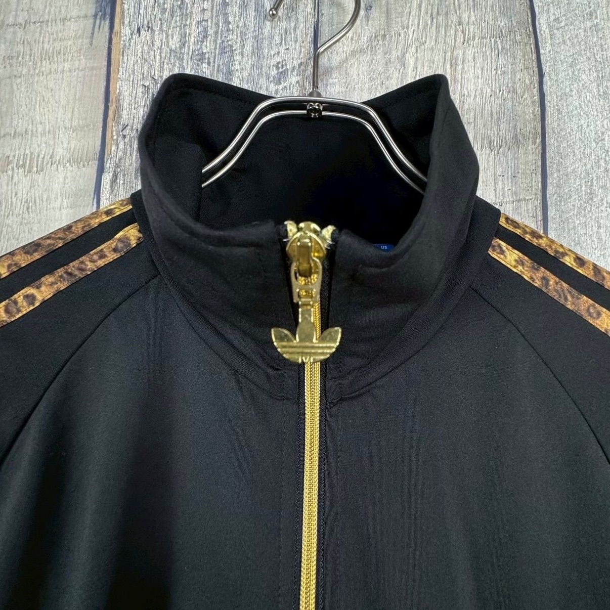 adidas アディダス 豹柄 3本ライン スタンドネック ハイネック