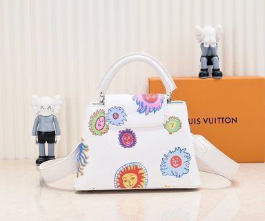 手に提げて肩にかけてもいい