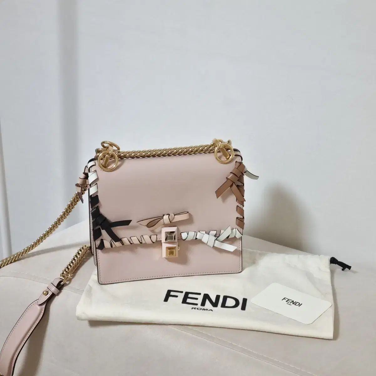 FENDI FENDI フェンディ カンアイ 正規品 バッグ