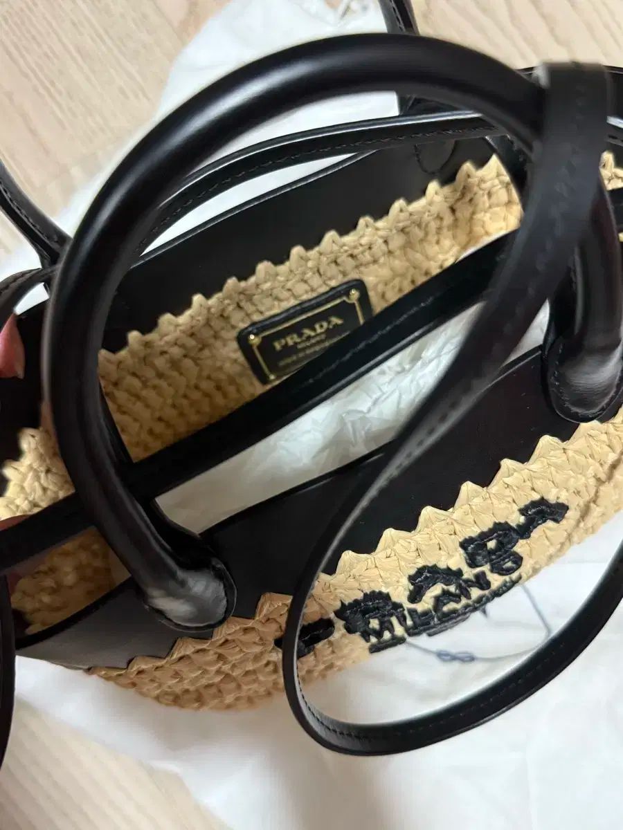 PRADA プラダ ラフィア トートバッグ スモール サイズ