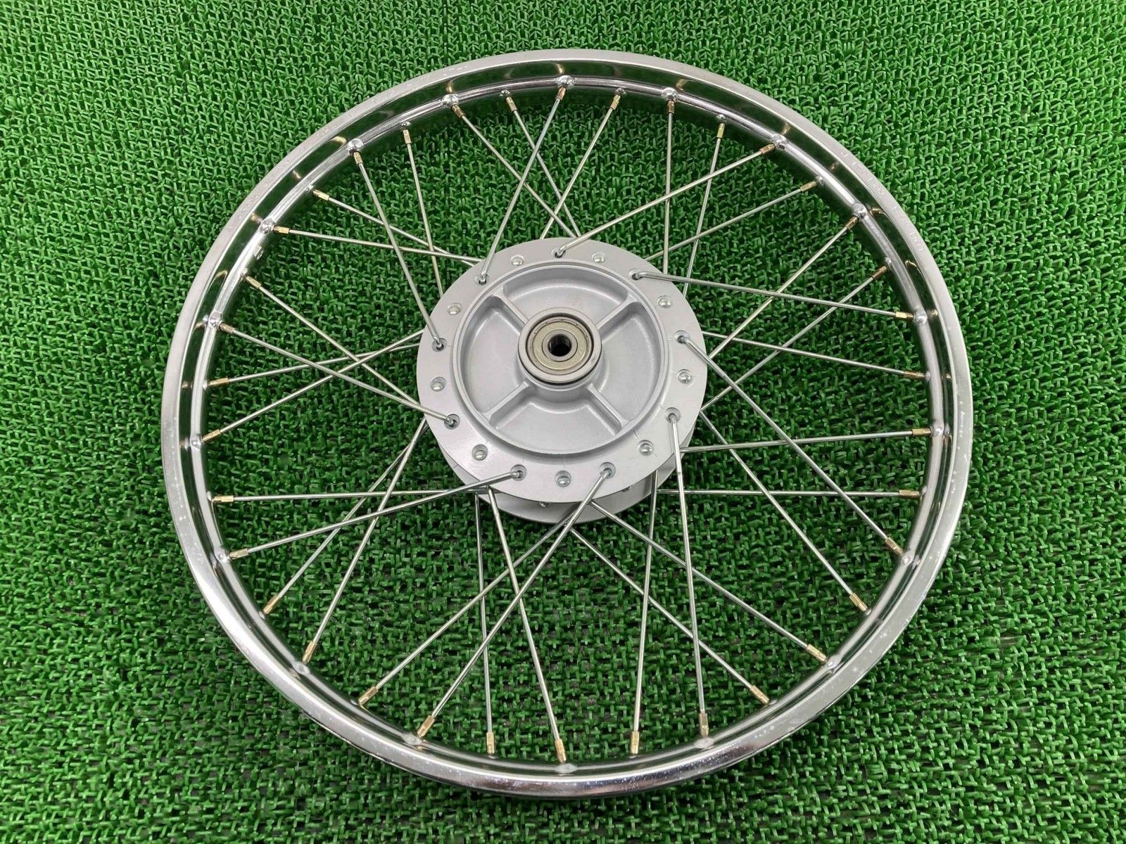 スーパーカブ50 AA01 C50 リアホイールASSY ホンダ スーパーカブ [純正部品]スーパーカブ50 純正リアホイールASSY