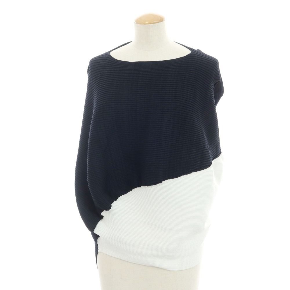 中古】イッセイミヤケ ISSEY MIYAKE 2024年春夏 ノースリーブ  