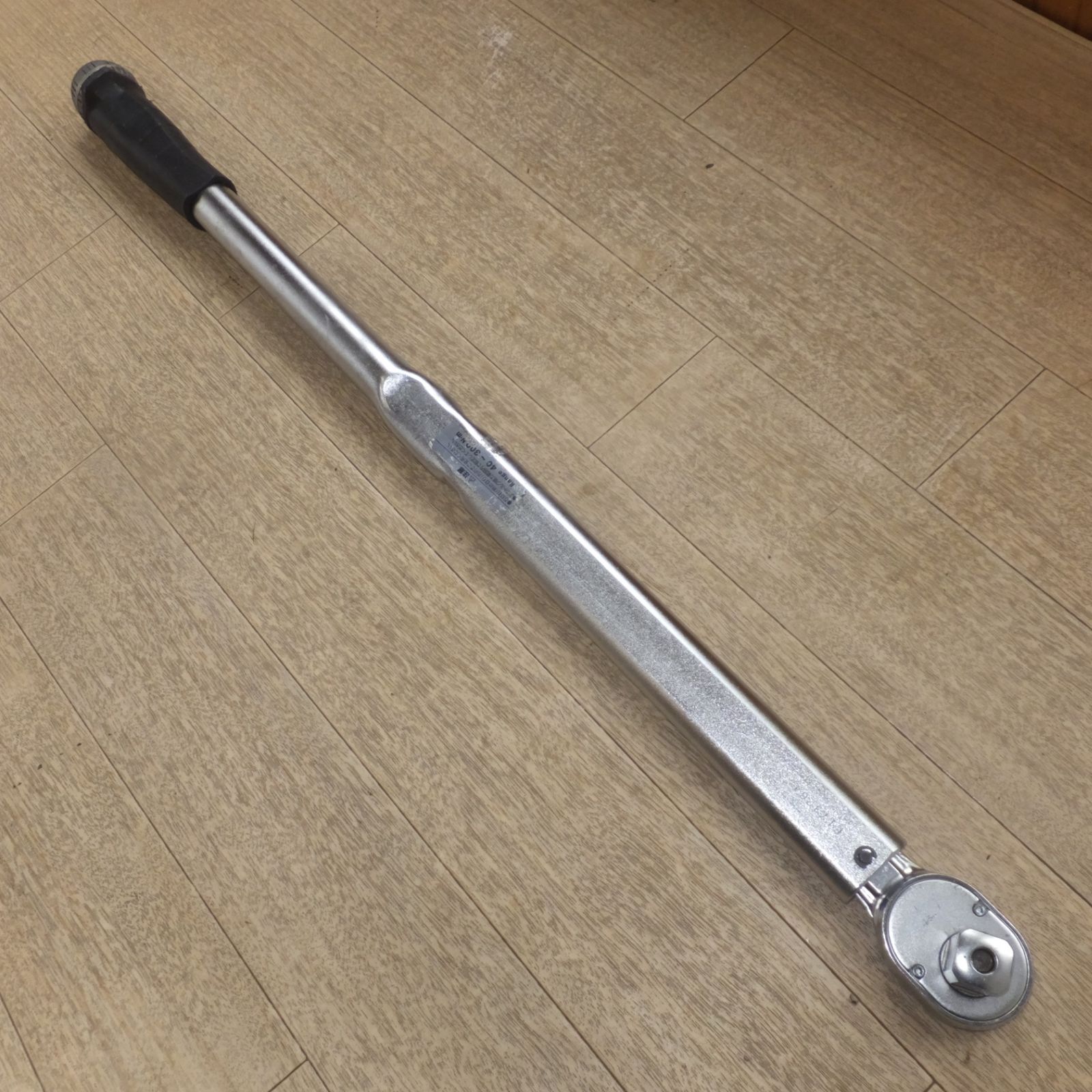 プレセット形トルクレンチ