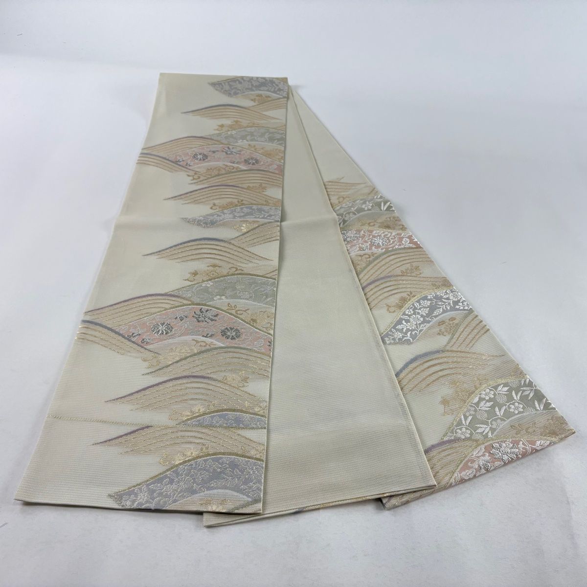 袋帯 美品 秀品 夏帯 花唐草 ない 銀糸 箔 ベージュ 六通 正絹