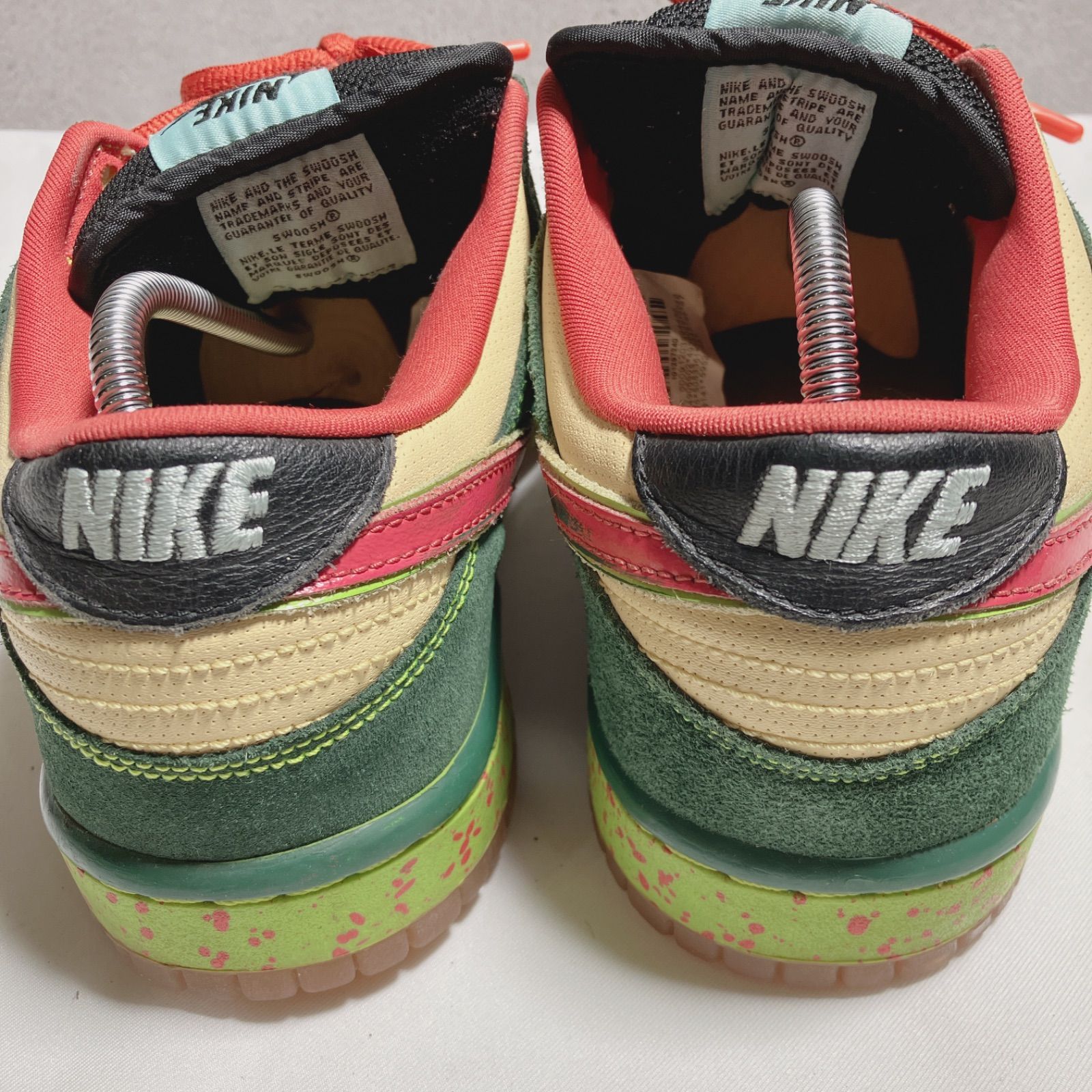 Nike sb dunk hot sale low mosquito