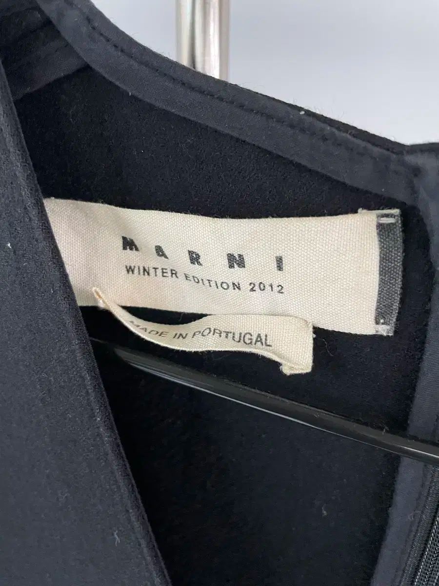 Marni マルニ 黒 フリル 半袖 ウール ワンピース 42 サイズ