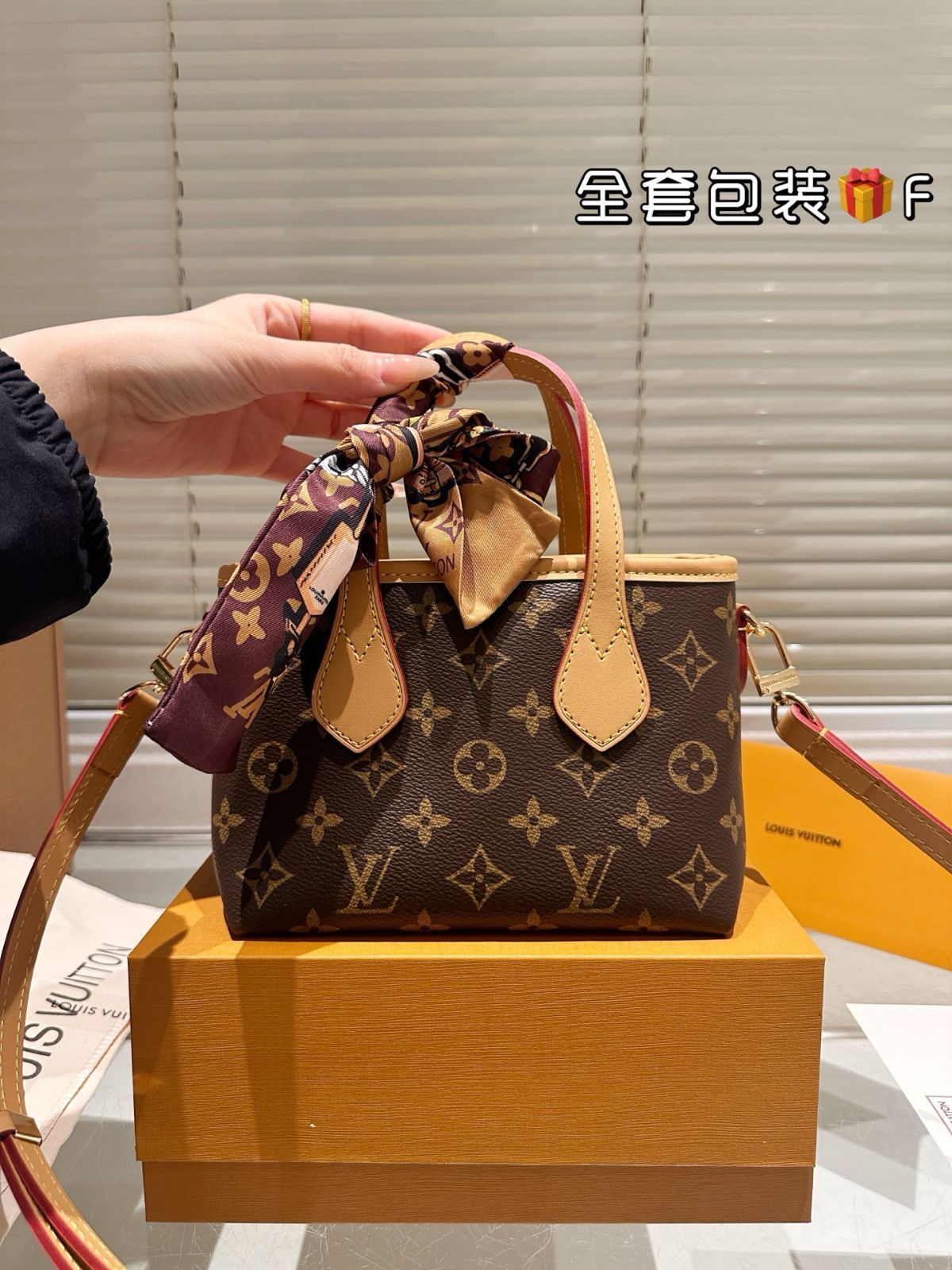 LOUIS VUITTON ミニ バッグ 美品 パリ本店購入 LOUIS VUITTON ミニ バッグ 美品 パリ本店購入