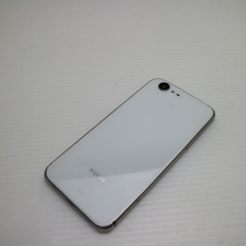 美品 SH-04H AQUOS ZETA ホワイト 即日発送 スマホ DoCoMo SHARP