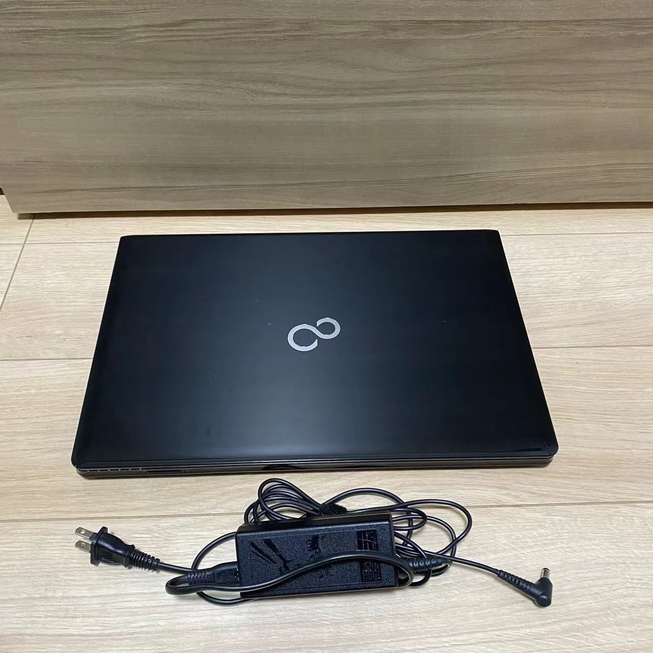 中古美品ノートパソコンFUJISTU FMVA42UB/Celeron3205U 中古美品ノートパソコンFUJISTU FMVA42UB/Celeron3205U