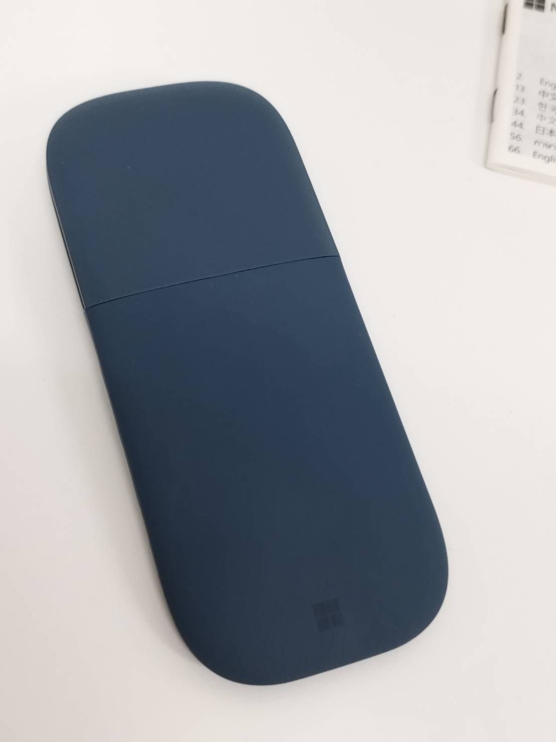 美品マイクロソフト サーフェスアークマウス Model:1791 Microsoft Surface アーク マウス (ライト グレー、Bluetooth