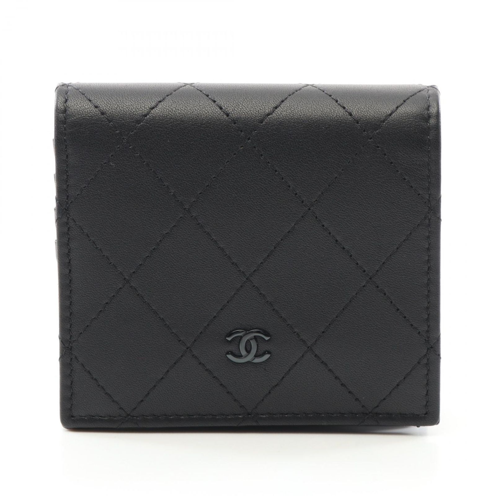 シャネル CHANEL 二つ折り財布 マトラッセ ブラック レザー マトラッセ 二つ折り財布 レディース Used A
