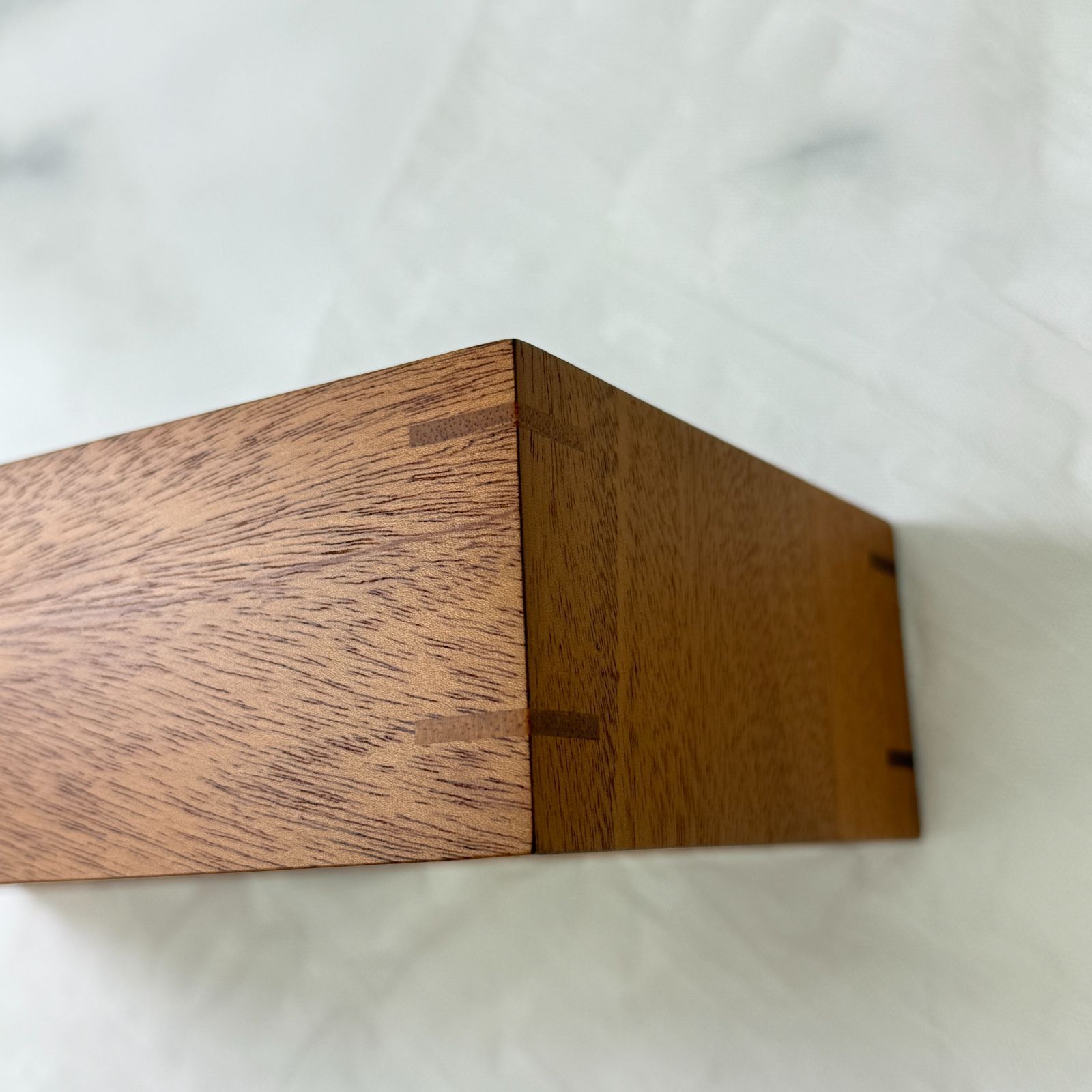 ティッシュケース Hロゴ