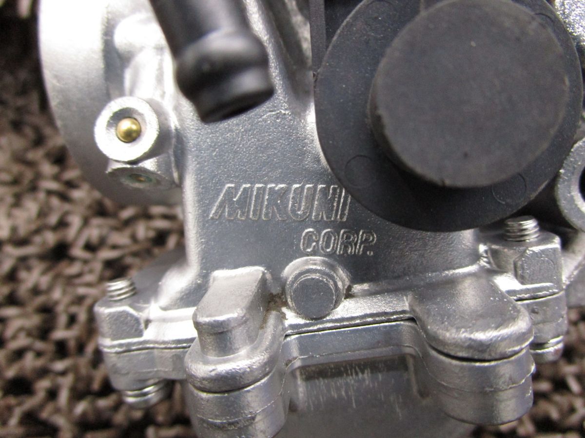 キャブレター A6895