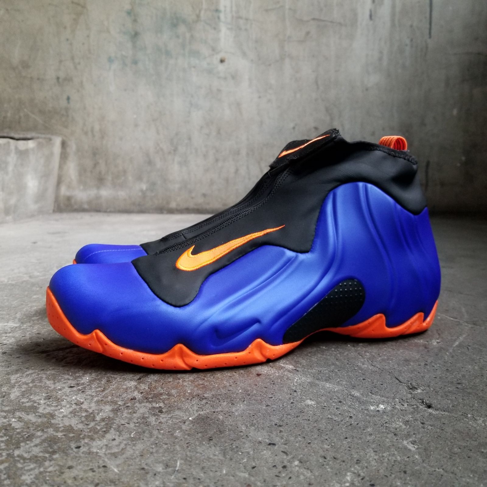 NIKE AIR FLIGHT POSITE 