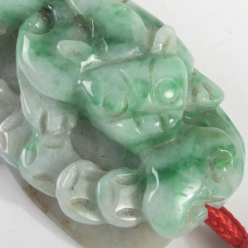中国 玉石翡翠玉彫刻 獅子 根付 鑑定書付 C S22 - メルカリ