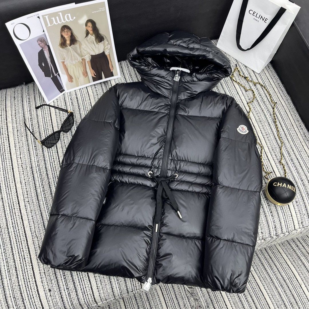 MONCLERモンクレール