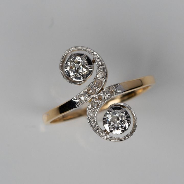 オールドマインカットダイヤモンドのダブルデイジー・トワエモワリング オールドマインカットダイヤモンドのダブルデイジートワエモワ