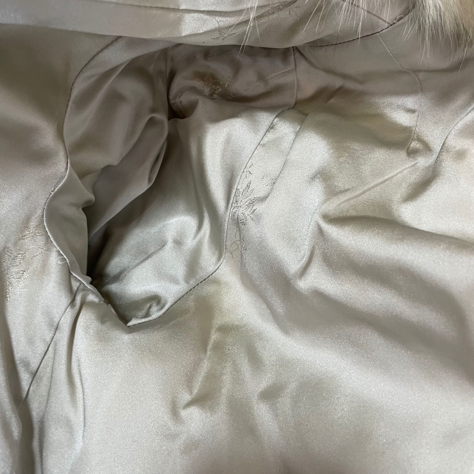 総丈77cm　ブルーフォックス　エンバ　ファーコート　Lサイズ相当　ドロスト　白 ○総丈77cm ブルーフォックス エンバ ファーコート Lサイズ相当