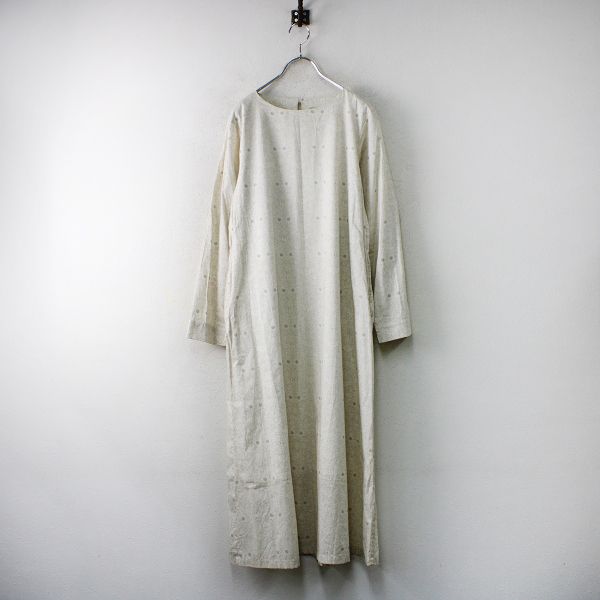 新品タグ付　ツハル リバティSleeping Rose柄細コールワンピ ツハル サマンサモスモス リバティ Sleeping Rose細コール