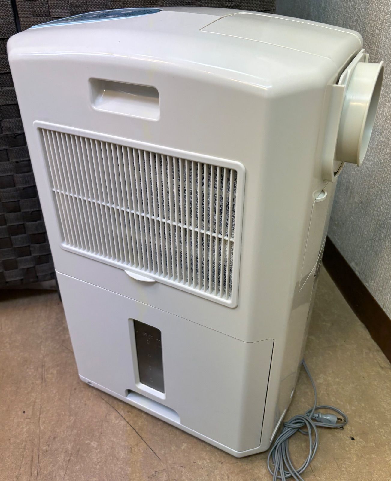 ◇CORONA どこでもクーラー 除湿機 CDM-1019 【公式通販】