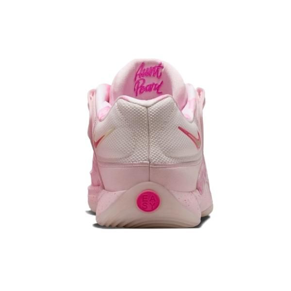 バスケットボールシューズ