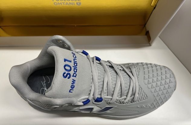 newbalance ターフトレーニングシューズ