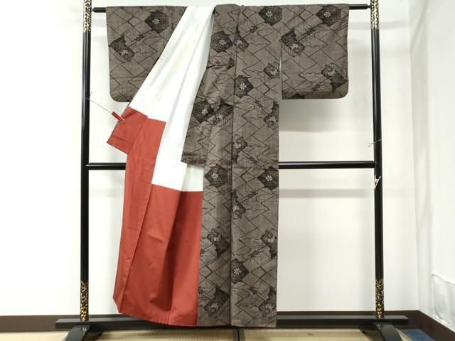 平和屋着物□本場大島紬 7マルキ 吉祥草花文 正絹 逸品 CAAK2879ev