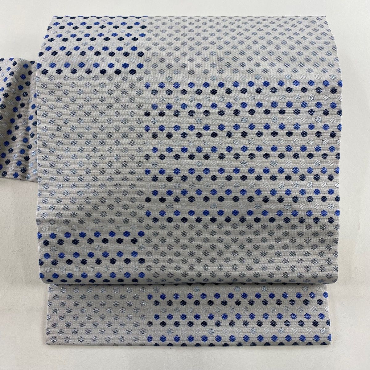 名古屋帯 名品 ドット 幾何学模様 箔 灰紫 正絹 【中古】 - メルカリ