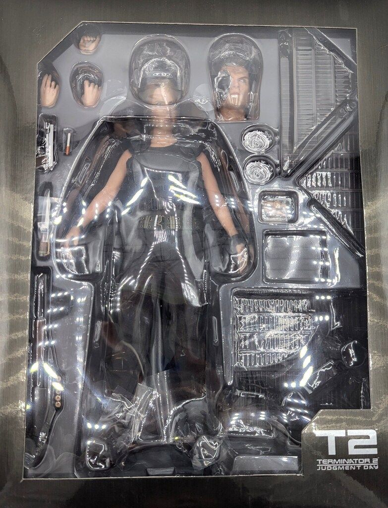 SARAH CONNOR