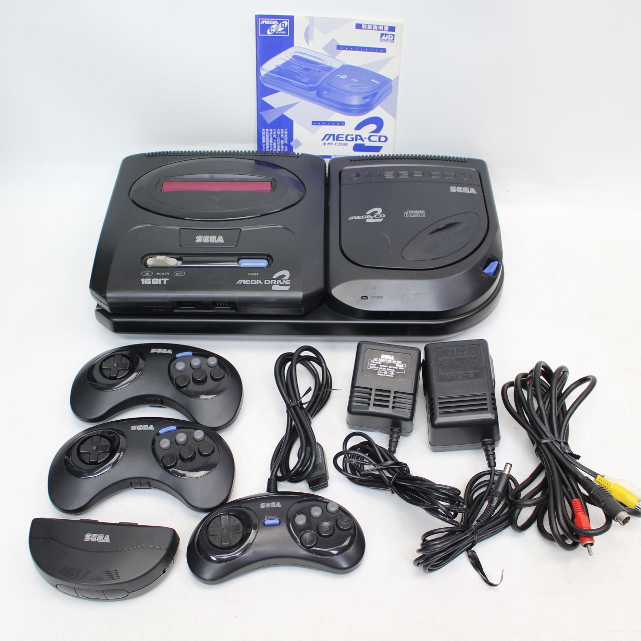 198 SEGA メガドライブ2 本体メガCD2とゲームソフトセット