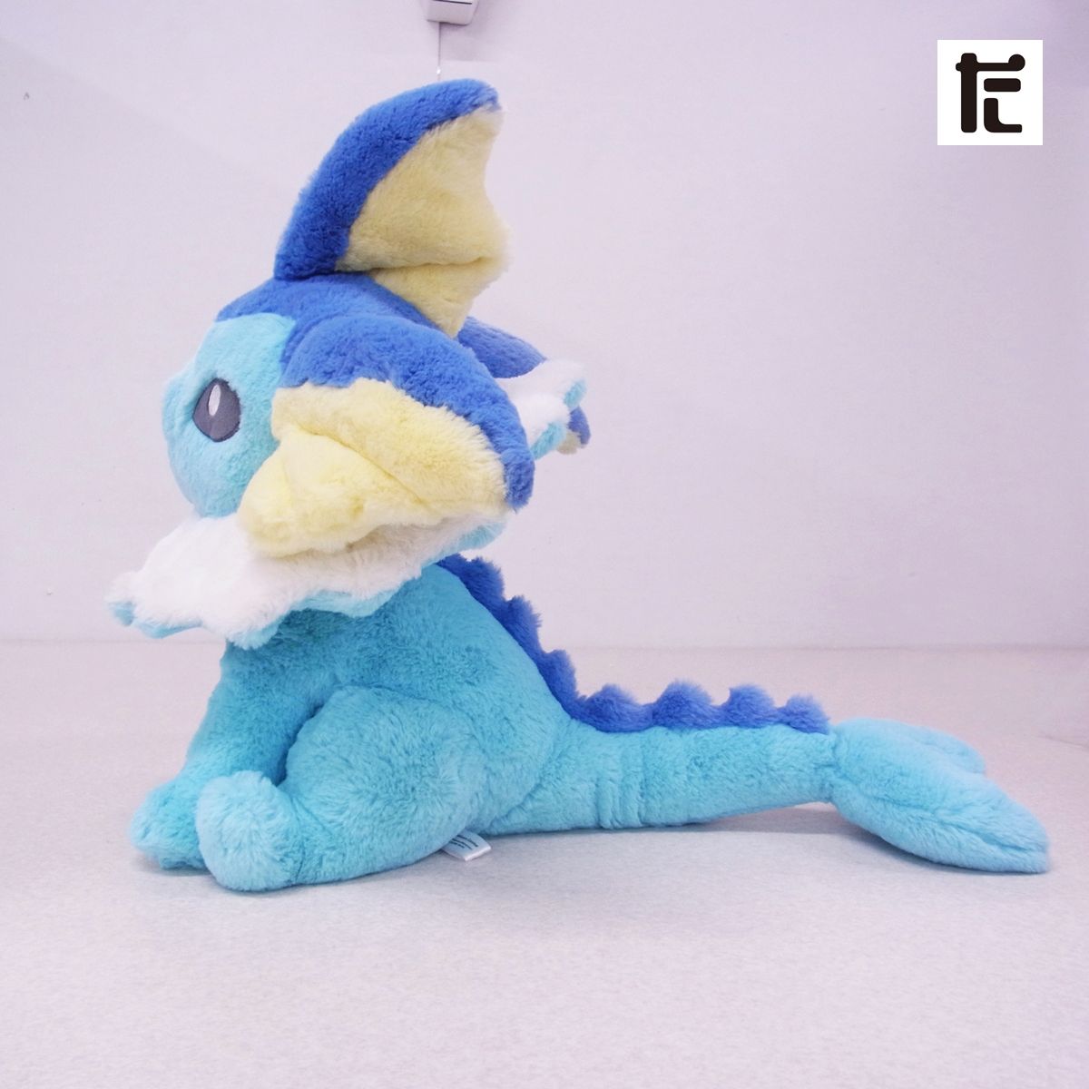 ポケモン　シャワーズ　ふわふわ　抱きぬいぐるみ 41KKsoMb8OL.jpg_BO30,255,255,